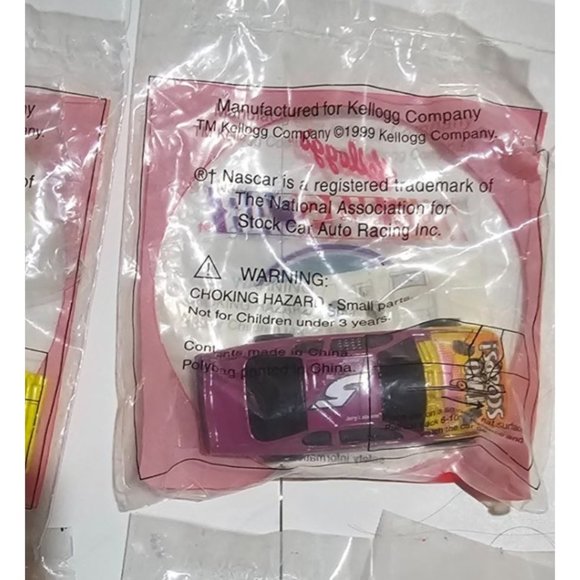 Vtg Lot of 6 1999 Kellogg's NASCAR Terry Labonte Pull N Go #5 Diecast 1:64 Cars - Picture 7 of 7